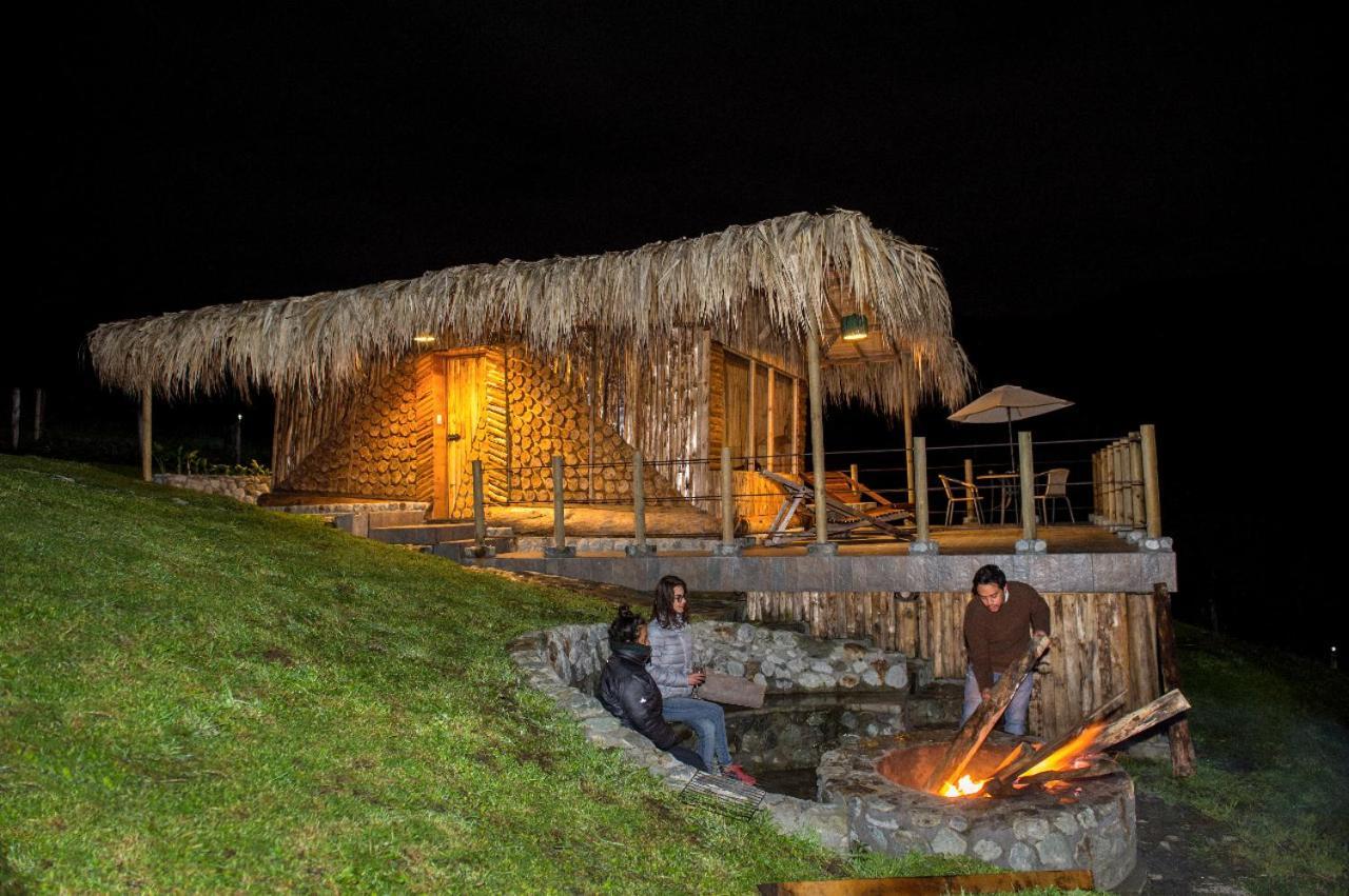 Hostal La Laguna Villamaría Exterior foto